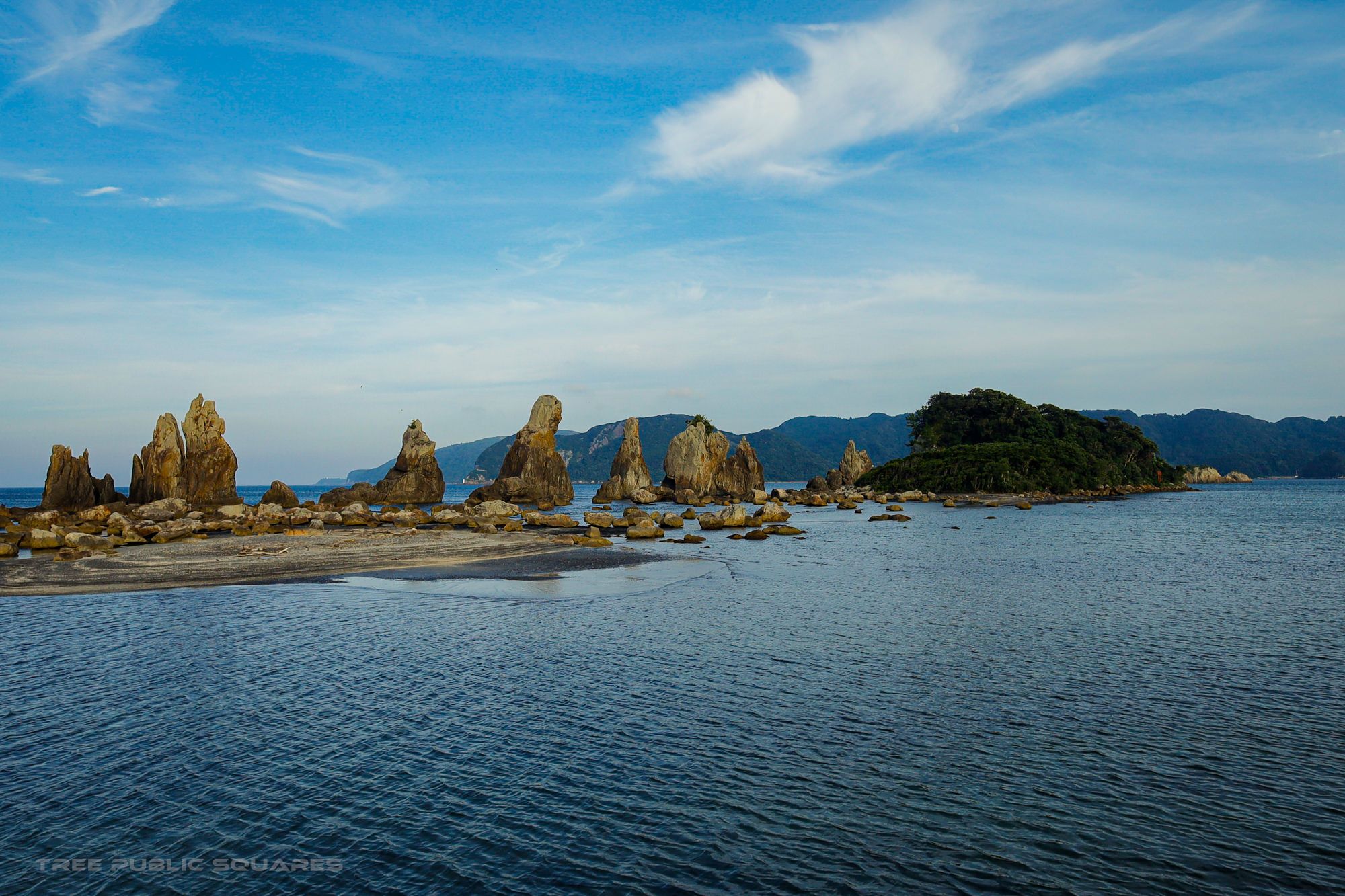 串本橋杭岩2